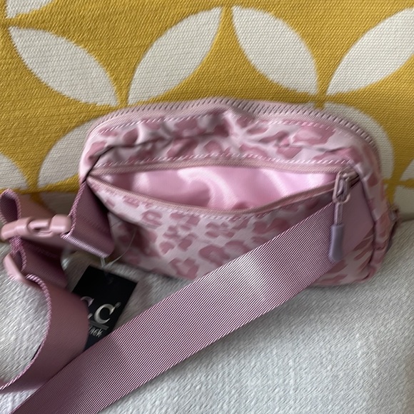 C.C Leopard Fanny Pack-Rose - Picture 4 of 10
